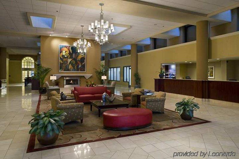 Отель Hilton Sacramento Arden West Интерьер фото