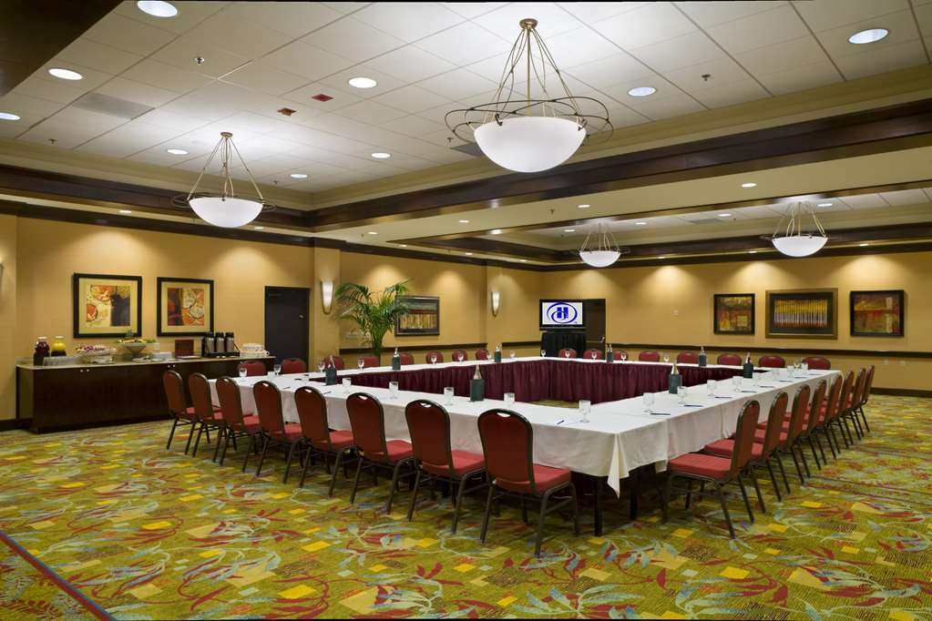 Отель Hilton Sacramento Arden West Удобства фото
