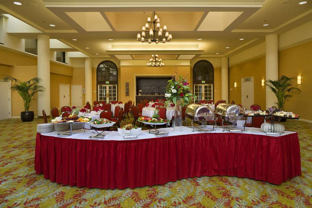 Отель Hilton Sacramento Arden West Ресторан фото